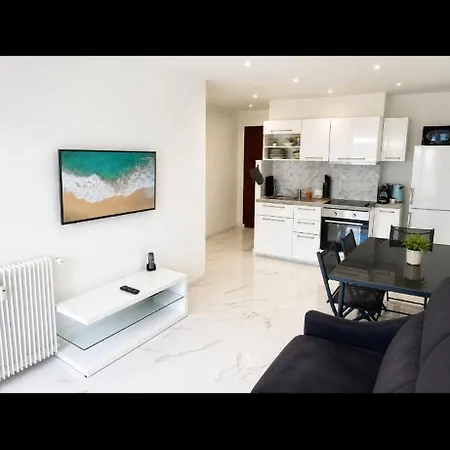 2 Pieces Luxe Pinede Juan Les Pins *